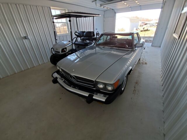 Mercedes-Benz 450SL 1976 image number 8