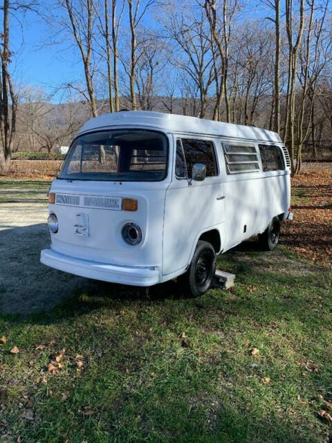 Volkswagen Bus/Vanagon 1972 image number 16