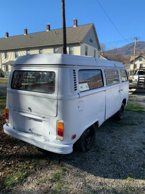 Volkswagen Bus/Vanagon 1972 image number 20