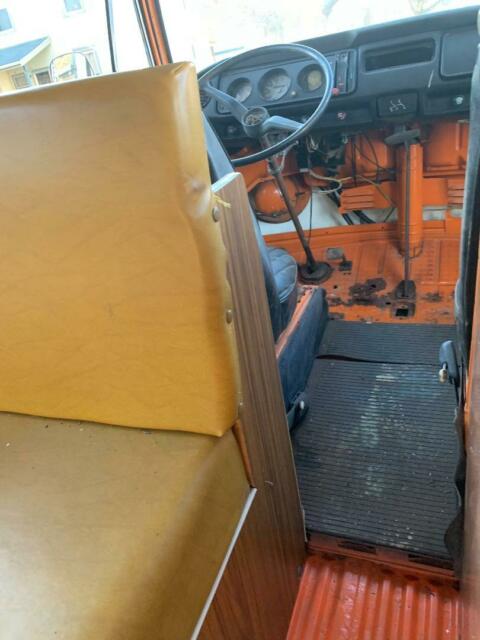 Volkswagen Bus/Vanagon 1972 image number 3