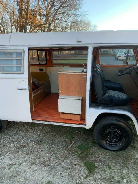 Volkswagen Bus/Vanagon 1972 image number 6