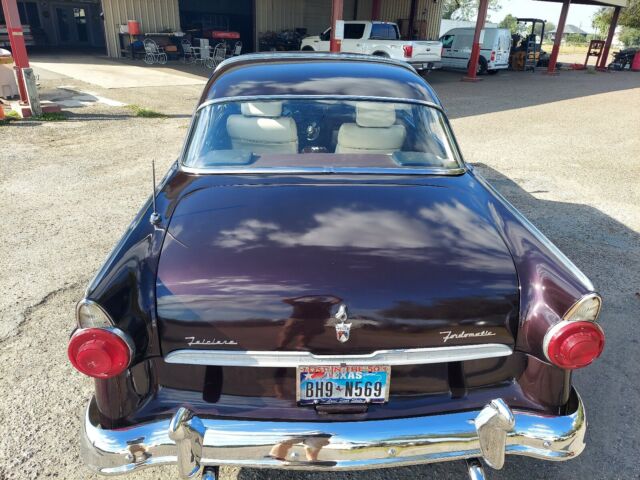 Ford Crown Victoria 1955 image number 33