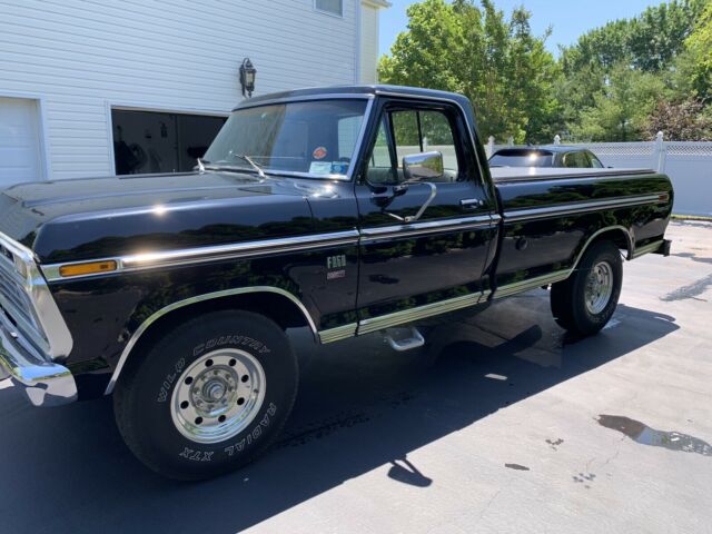 Ford F250 1973 image number 2