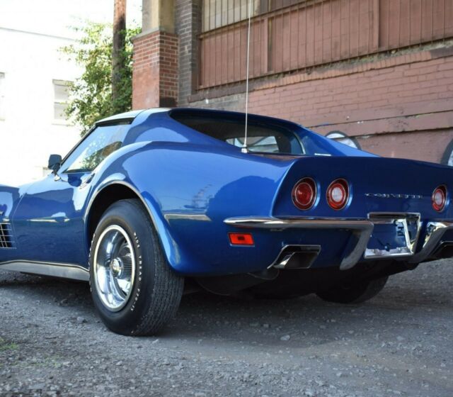 Chevrolet Corvette 1971 image number 4