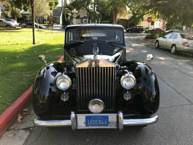 Rolls-Royce Wraith 1950 image number 23