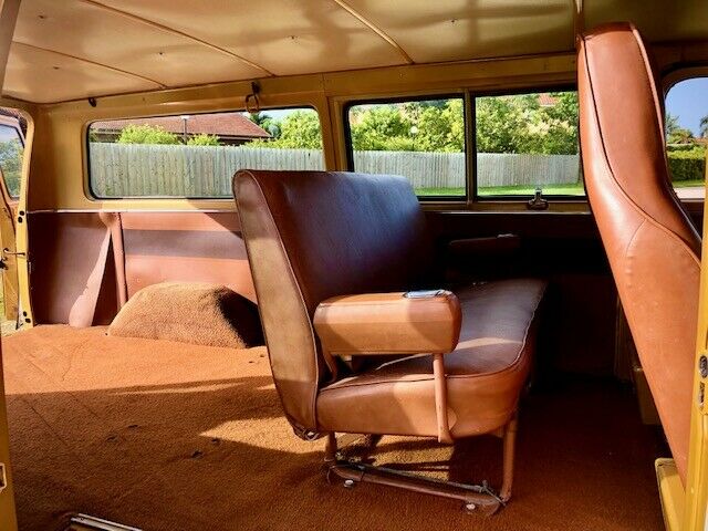 Chevrolet G20 Van 1975 image number 22