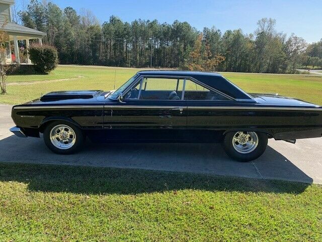 Plymouth GTX 1967 image number 9