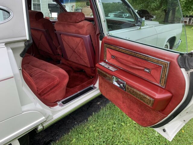 Lincoln Continental 1976 image number 46