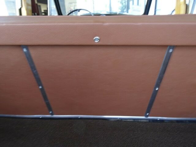 Morris Minor 1960 image number 9
