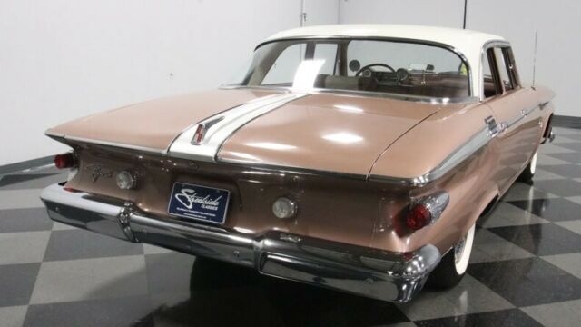 Plymouth Fury 1961 image number 12