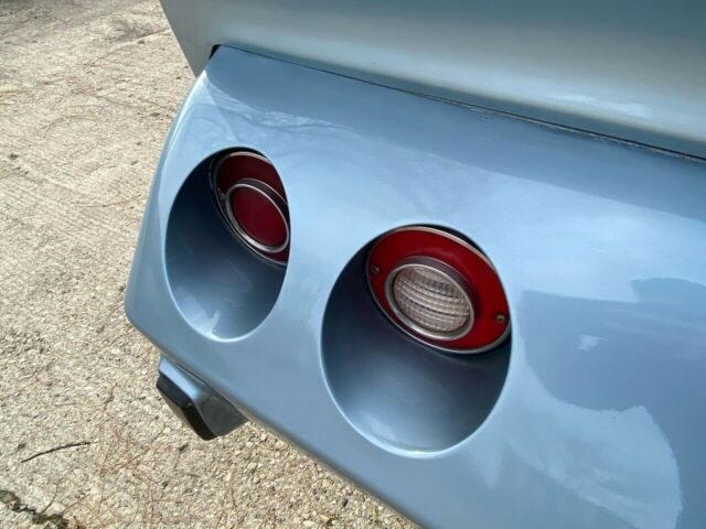 Chevrolet Corvette 1977 image number 22