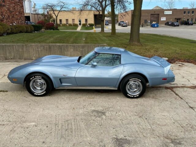 Chevrolet Corvette 1977 image number 25