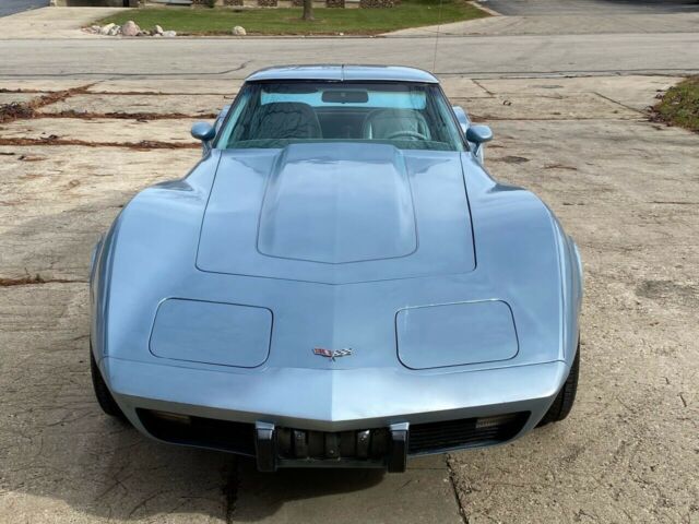 Chevrolet Corvette 1977 image number 31