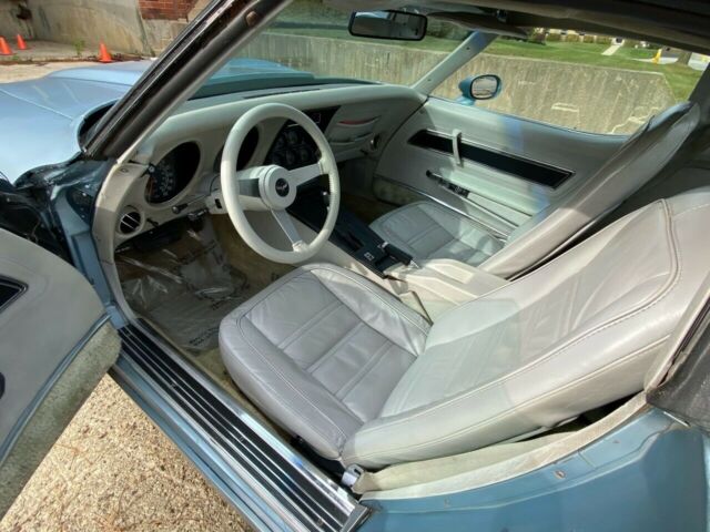 Chevrolet Corvette 1977 image number 8