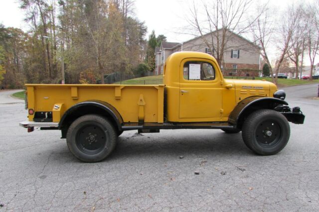 Dodge Power Wagon 1946 image number 29