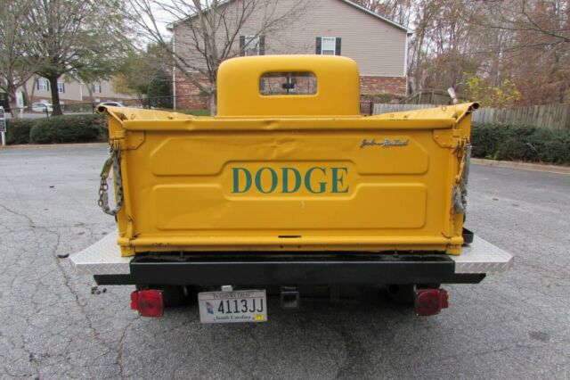 Dodge Power Wagon 1946 image number 3