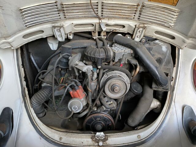 Volkswagen Super Beetle 1977 image number 18