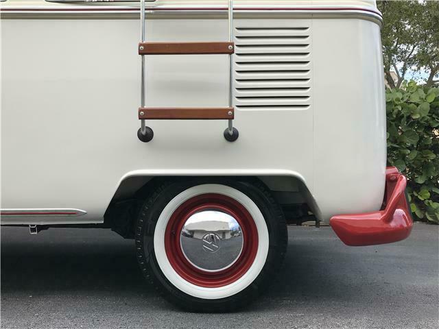 Volkswagen Bus/Vanagon 1969 image number 7