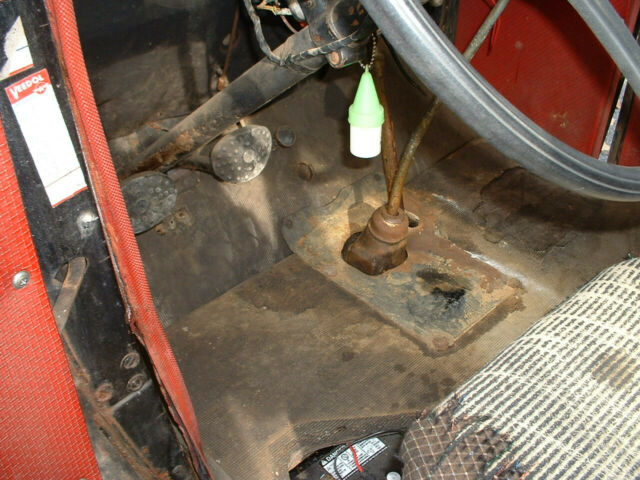 Ford Model B 1932 image number 16