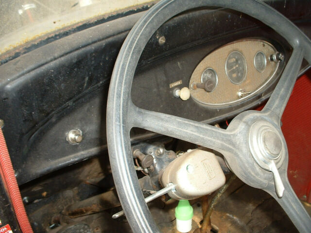 Ford Model B 1932 image number 17