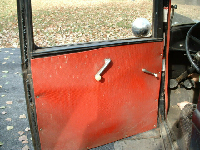 Ford Model B 1932 image number 39