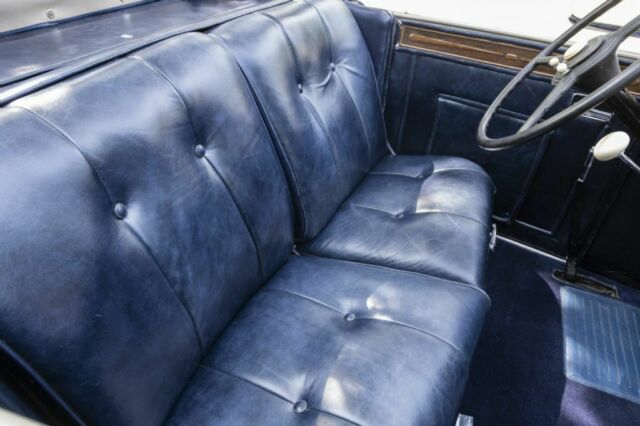 Packard Eight 1931 image number 19