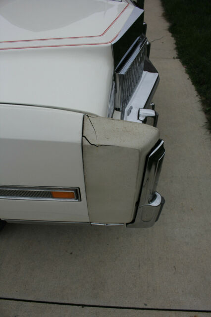 Cadillac Eldorado 1975 image number 37