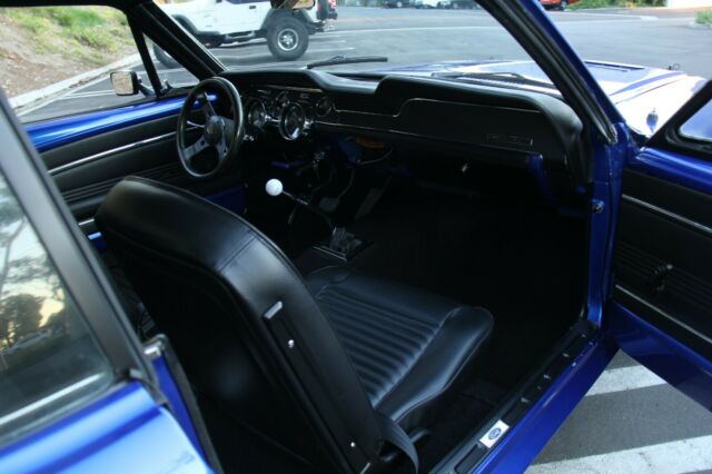 Ford Mustang 1967 image number 38