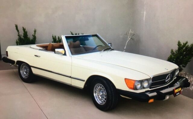Mercedes-Benz SL-Class 1977 image number 0