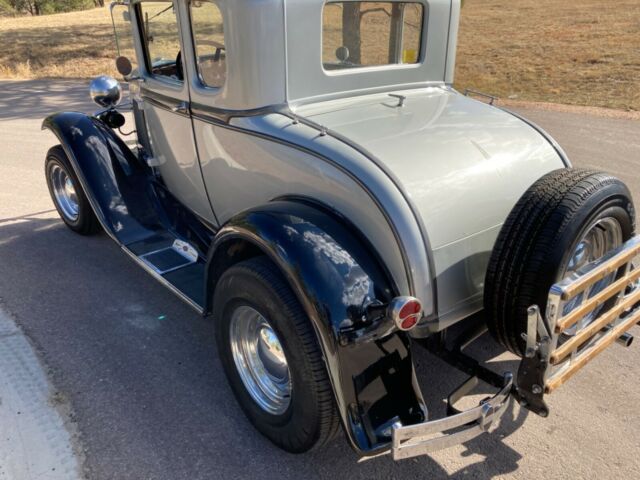 Ford Model A 1930 image number 18