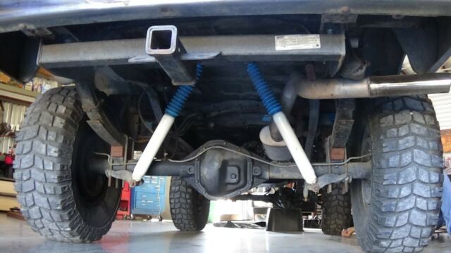 Dodge Power Wagon 1975 image number 46