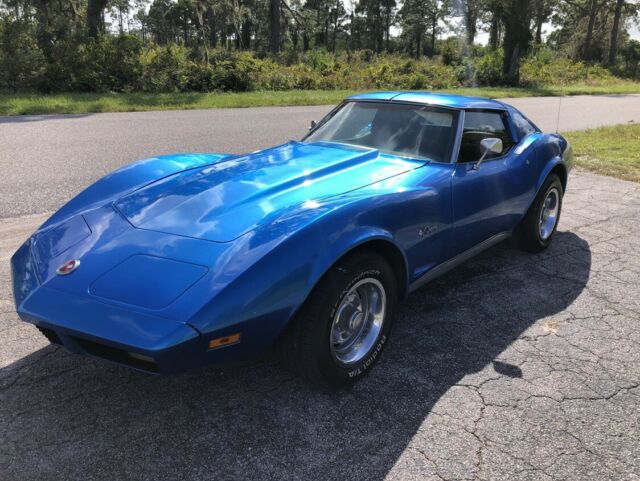 Chevrolet Corvette 1974 image number 23