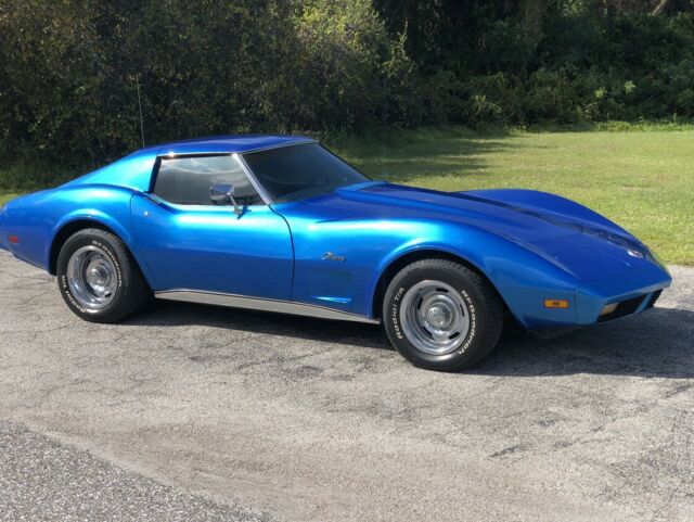Chevrolet Corvette 1974 image number 3