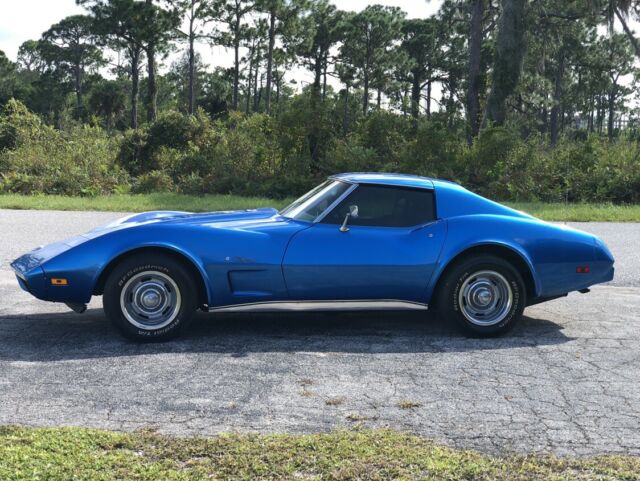 Chevrolet Corvette 1974 image number 30
