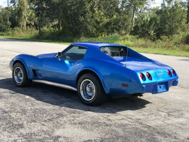 Chevrolet Corvette 1974 image number 6