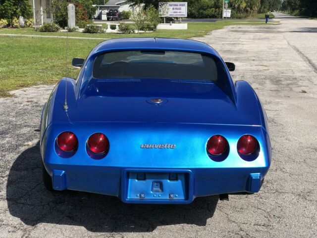 Chevrolet Corvette 1974 image number 9