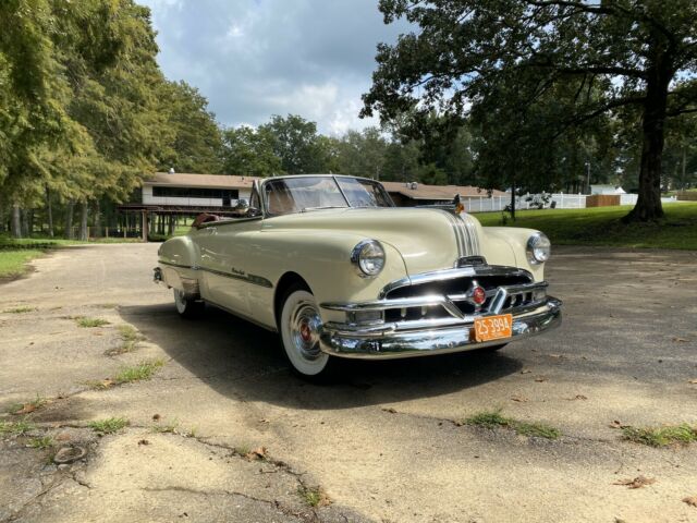 Pontiac Chieftain 1951 image number 1