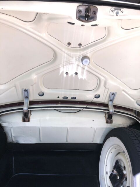 Pontiac Chieftain 1951 image number 16