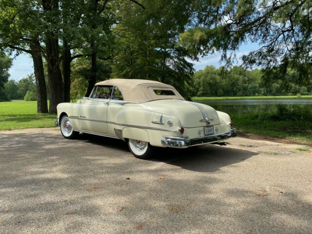 Pontiac Chieftain 1951 image number 5