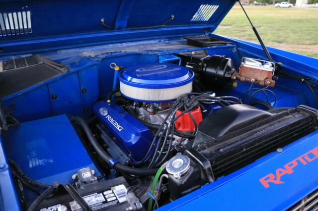 Ford Bronco 1971 image number 7