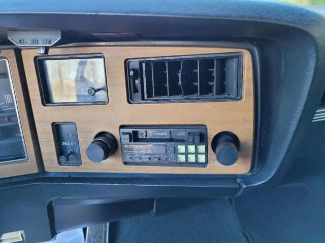 Buick Centurion 1973 image number 32