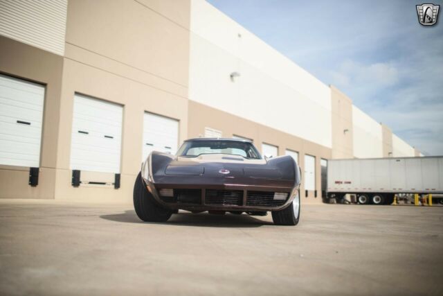 Chevrolet Corvette 1974 image number 23