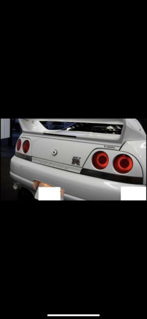 Nissan Skyline R33 GT-R V-Spec Series 2 1966 image number 0