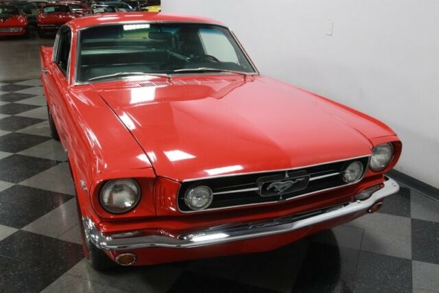 Ford Mustang 1965 image number 18