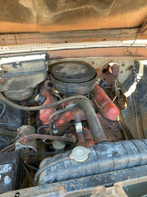 GMC Suburban 1961 image number 15