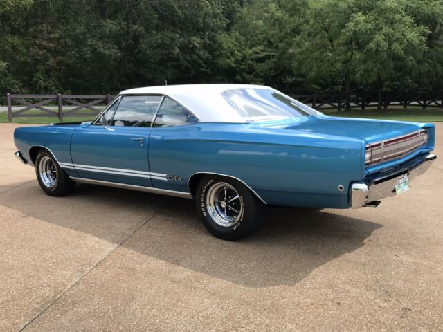 Plymouth GTX Hardtop 1968 image number 16