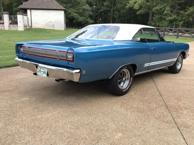 Plymouth GTX Hardtop 1968 image number 8