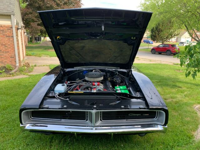 Dodge Charger 1969 image number 13