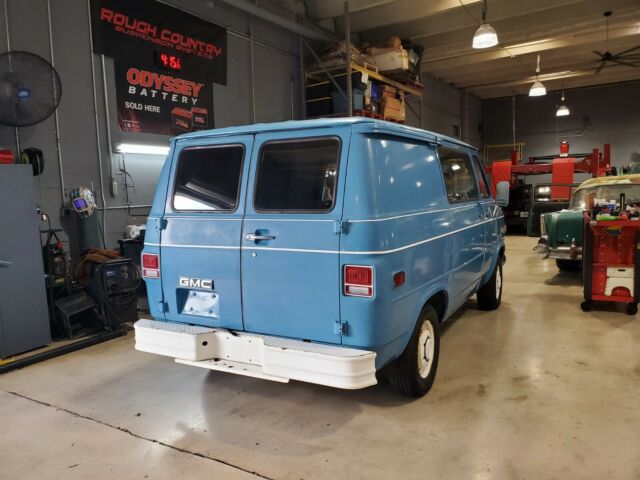 GMC Vandura 1974 image number 3