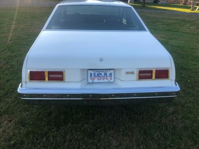 Chevrolet Nova 1977 image number 4